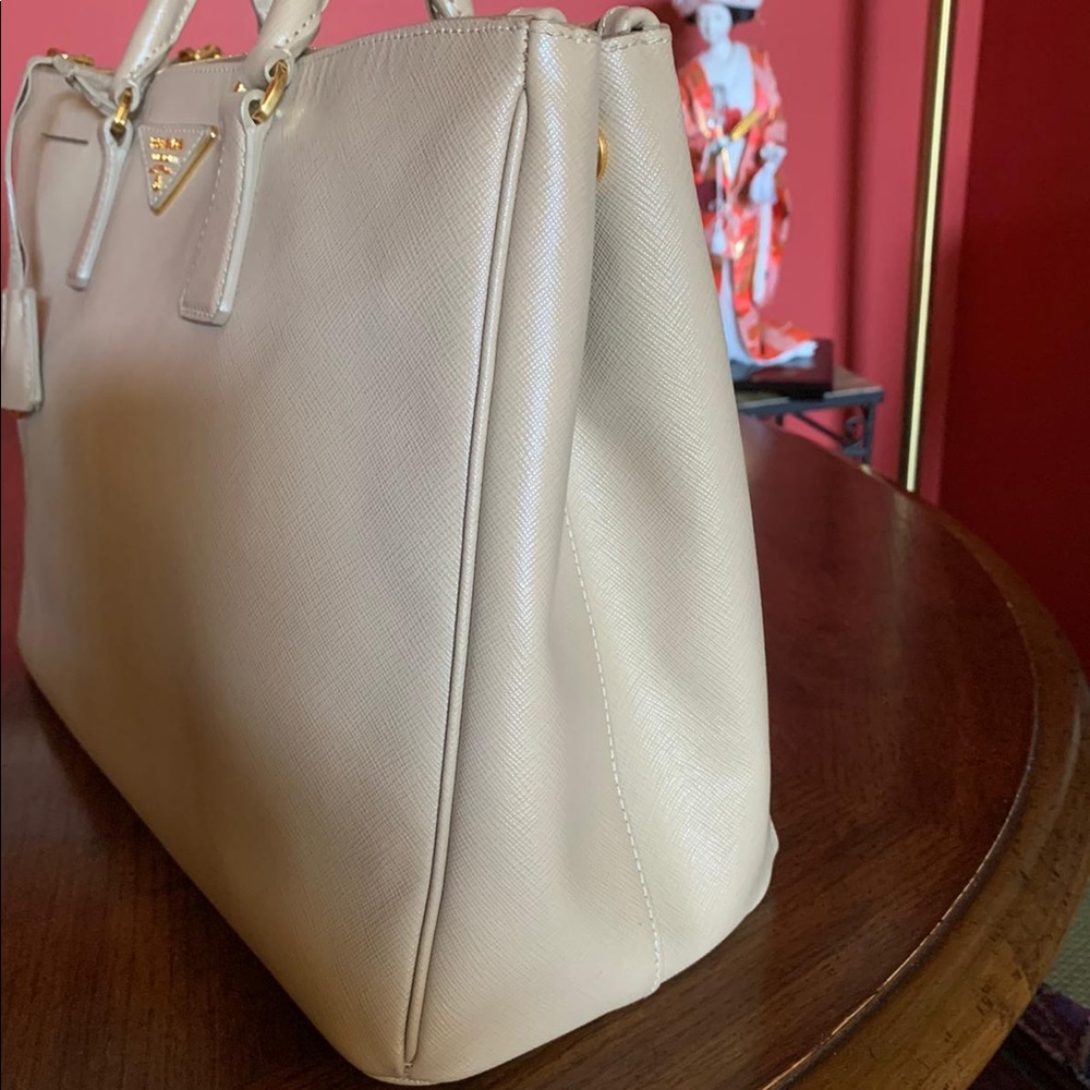 PRADA Galleria tote - Picture 6 of 16